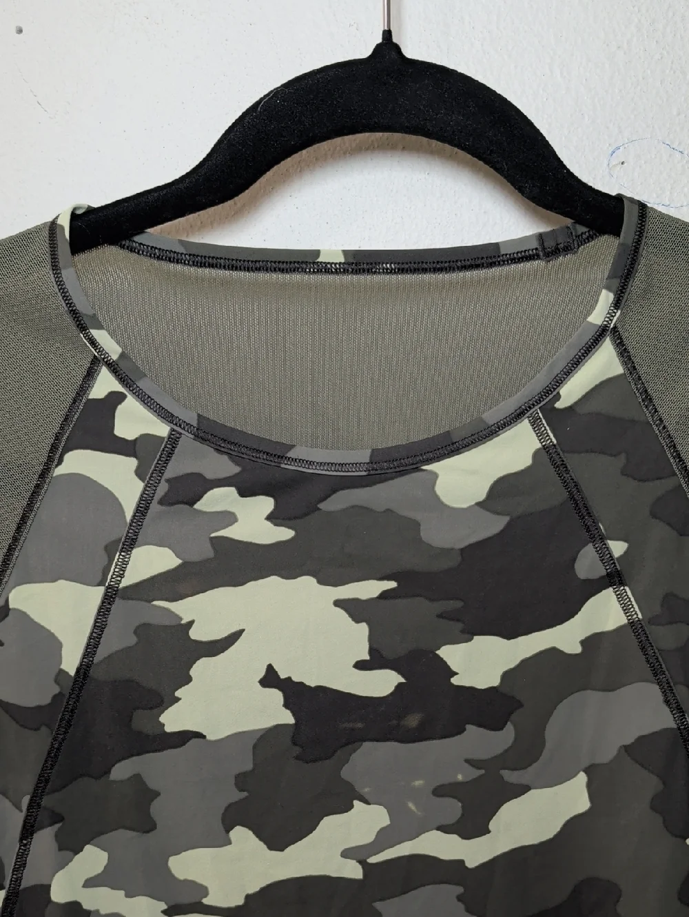 Lululemon Sculpt Cropped Tank Top Heritage 365 Camo Mesh Cutout Women's Size 8*